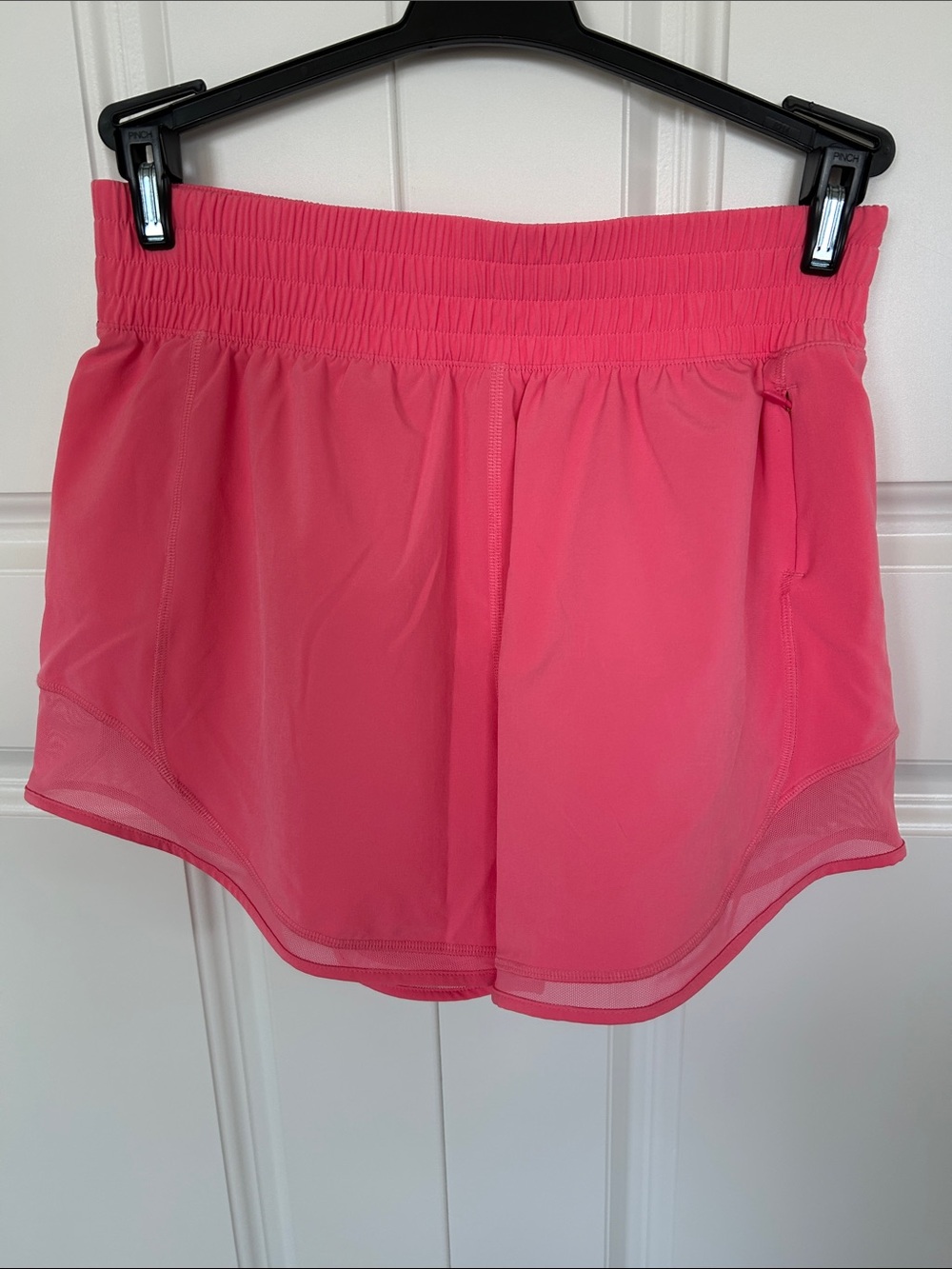NWOT Aritzia Golden Women's Pink Athletic Shorts - Lightweight Activewear